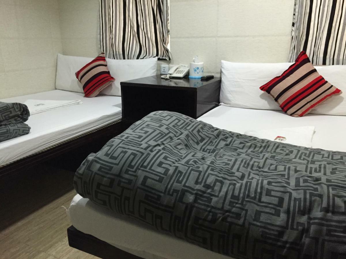 Skyline Hostel Hong Kong Exterior photo