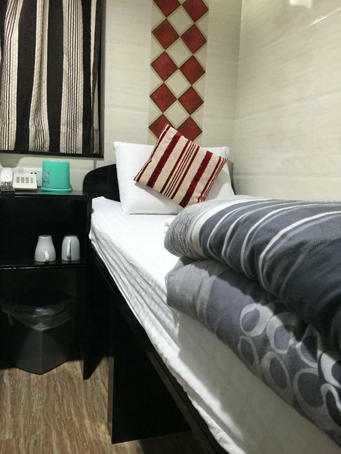 Skyline Hostel Hong Kong Exterior photo
